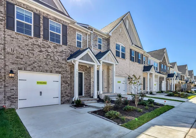Photo 2 of Townhouse for sale at 5017 Dayflower Dr, Hermitage, TN 37076 | MLS# 3594059 | Listing updated on 2026-09-17