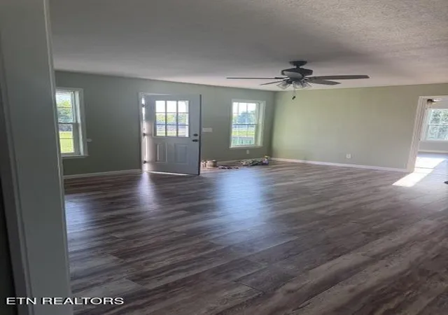 Photo 2 of Single family home for sale at 182 County Rd 323, Sweetwater, TN 37874 | MLS# 3594073 | Listing updated on 2026-09-17