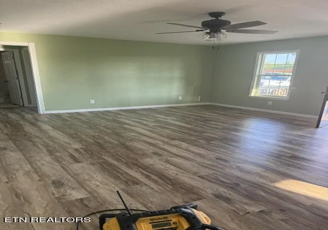 Photo 3 of Single family home for sale at 182 County Rd 323, Sweetwater, TN 37874 | MLS# 3594073 | Listing updated on 2026-09-17
