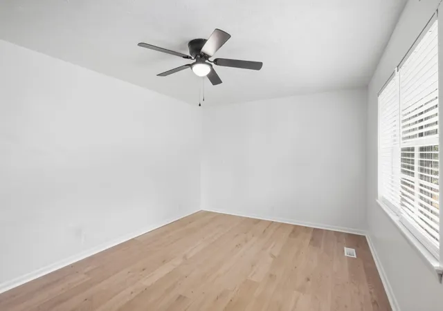 Photo 4 of Single family home for sale at 1333 Fernwood Dr, La Fayette, GA 30728 | MLS# 3594092 | Listing updated on 2026-10-01