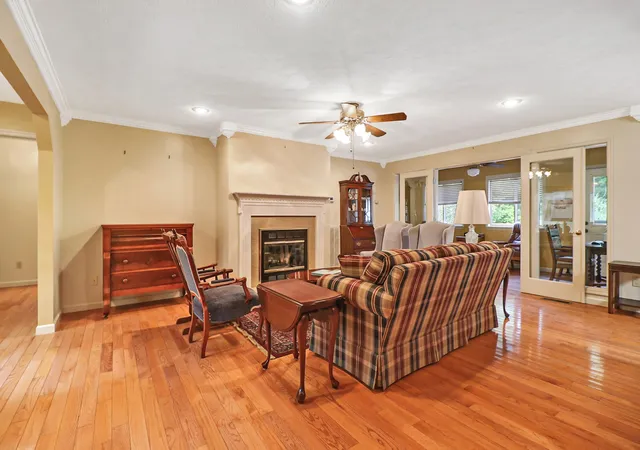 Photo 3 of Single family home for sale at 361 Creekway Dr, Crossville, TN 38555 | MLS# 3594271 | Listing updated on 2026-09-18
