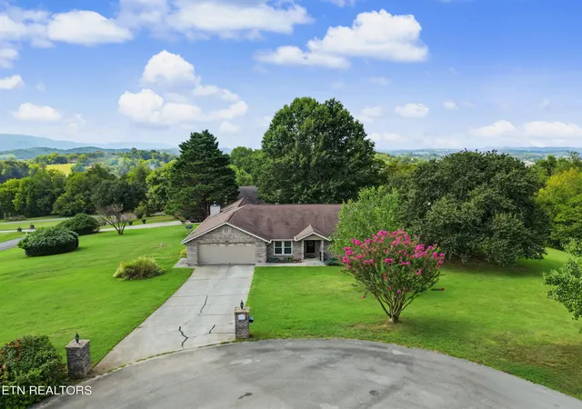 Photo 3 of Single family home for sale at 760 Gates Ln, Kodak, TN 37764 | MLS# 3594276 | Listing updated on 2026-09-18