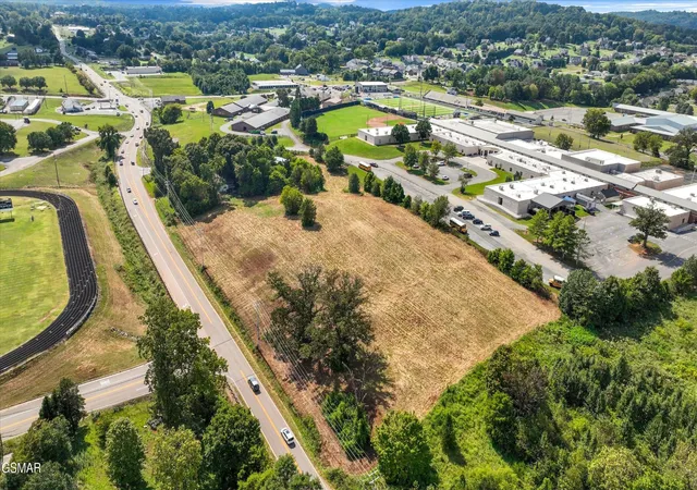 Photo 3 of Sale Pending at 1 Boyds Crk Hwy, Seymour, TN 37865 | MLS# 3594294 | Listing updated on 2026-09-26