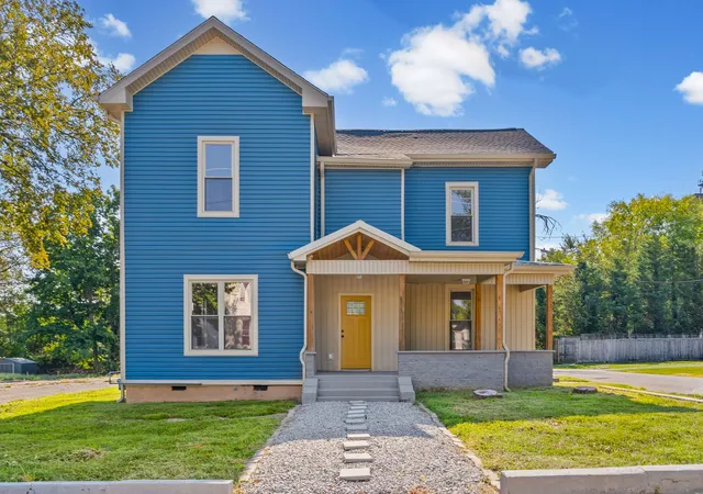Single family home for sale at 1506 S Clay St, Hopkinsville, KY 42240 | MLS# 3594352