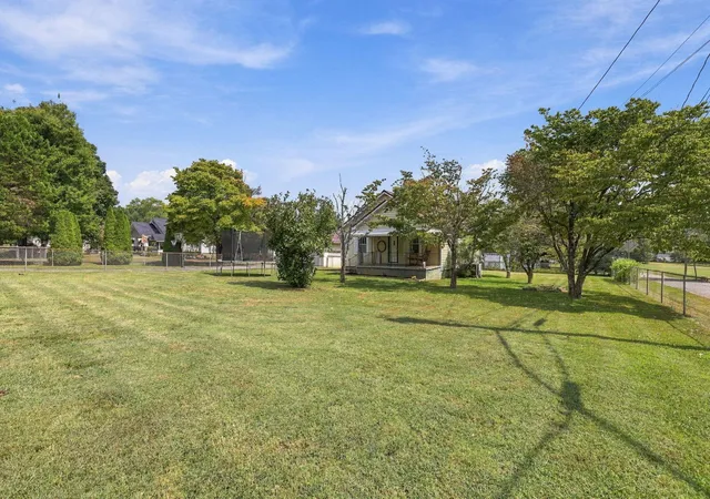 Photo 3 of Single family home for sale at 10110 Walden St, Soddy Daisy, TN 37379 | MLS# 3594326 | Listing updated on 2026-09-18