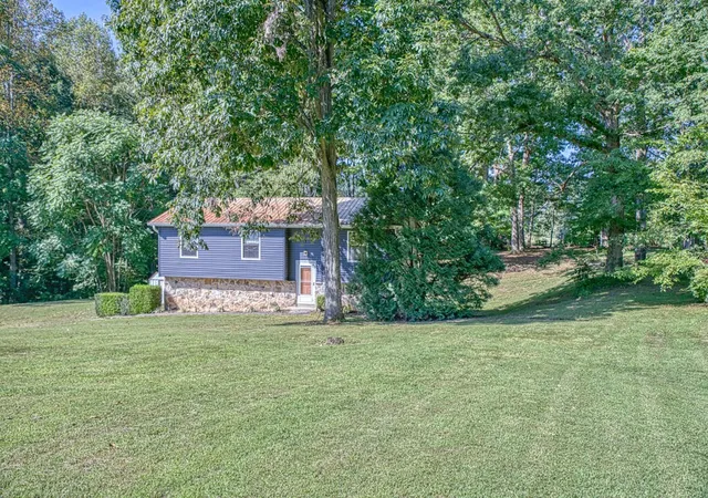 Photo 2 of Single family home for sale at 319 Green Springs Rd, Cookeville, TN 38506 | MLS# 3594375 | Listing updated on 2026-09-18