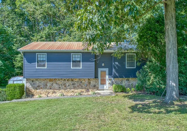 Photo 4 of Single family home for sale at 319 Green Springs Rd, Cookeville, TN 38506 | MLS# 3594375 | Listing updated on 2026-09-18