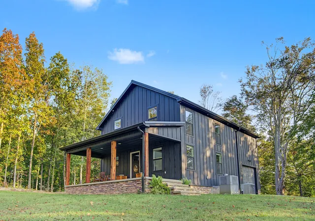 Photo 2 of Single family home for sale at 2561 Cold Springs Rd, Lafayette, TN 37083 | MLS# 3594376 | Listing updated on 2026-09-18