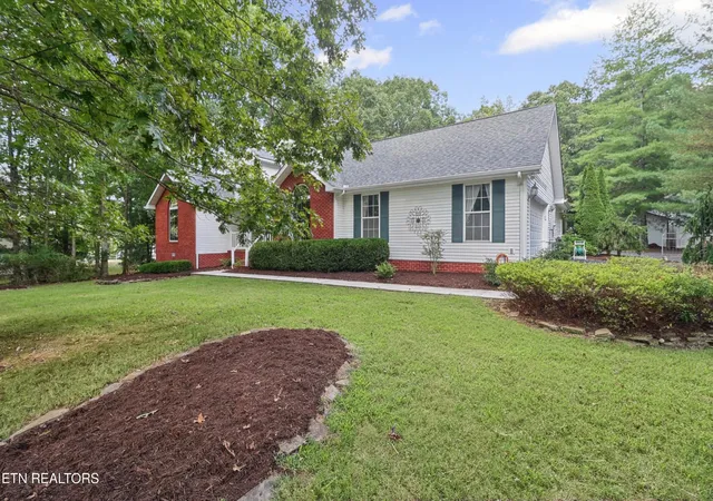 Photo 4 of Single family home for sale at 1152 Forest Dr, Crossville, TN 38555 | MLS# 3594355 | Listing updated on 2026-09-18