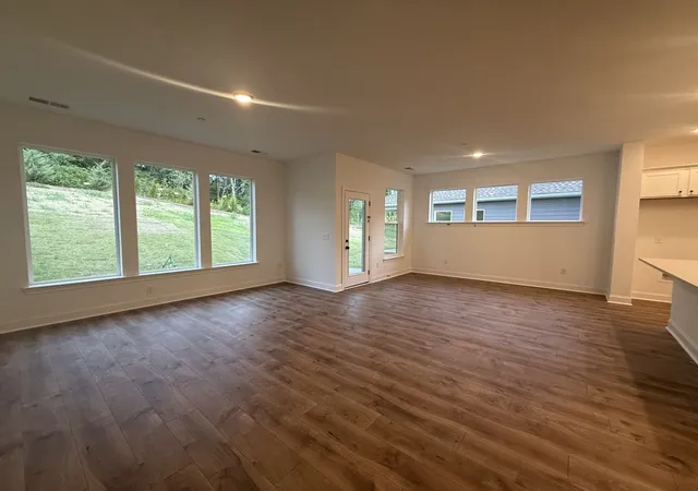 Photo 4 of Single family home for sale at 5429 Napa Valley Dr, Smyrna, TN 37167 | MLS# 3594368 | Listing updated on 2026-09-18