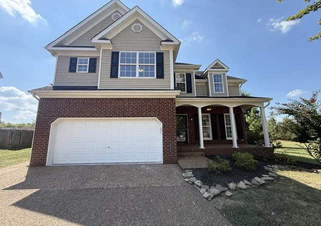 Photo 1 of Single family home for sale at 3017 Farmville Cir, Spring Hill, TN 37174 | MLS# 3594385 | Listing updated on 2026-09-18
