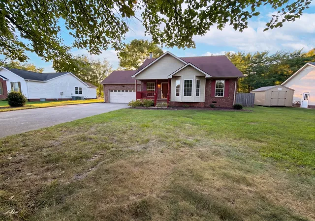 Photo 1 of Single family home for sale at 1010 Blue Ridge Pkwy, Goodlettsville, TN 37072 | MLS# 3594395 | Listing updated on 2026-09-21