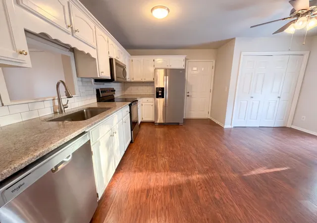 Photo 2 of Single family home for sale at 1010 Blue Ridge Pkwy, Goodlettsville, TN 37072 | MLS# 3594395 | Listing updated on 2026-09-21