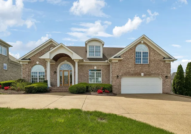 Photo 2 of Mansion for sale at 236 Gardenridge Dr, Franklin, TN 37069 | MLS# 3594413 | Listing updated on 2026-09-18