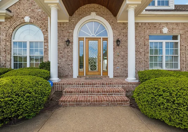 Photo 3 of Mansion for sale at 236 Gardenridge Dr, Franklin, TN 37069 | MLS# 3594413 | Listing updated on 2026-09-18
