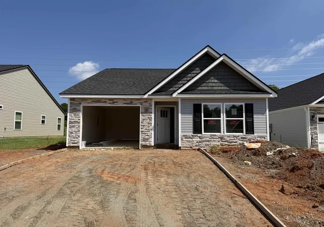 Photo 1 of Single family home for sale at 322 Bellrock Rd, Inman, SC 29349 | MLS# SPN333762 | Listing updated on 2026-09-17