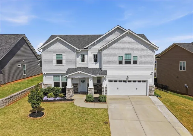 Photo 2 of Single family home for sale at 303 Durness Dr, Simpsonville, SC 29681 | MLS# SPN335763 | Listing updated on 2026-09-17