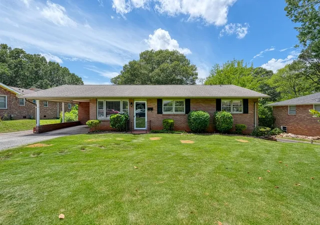 Photo 1 of Single family home for sale at 1291 Montview St, Spartanburg, SC 29307 | MLS# SPN338636 | Listing updated on 2026-10-14