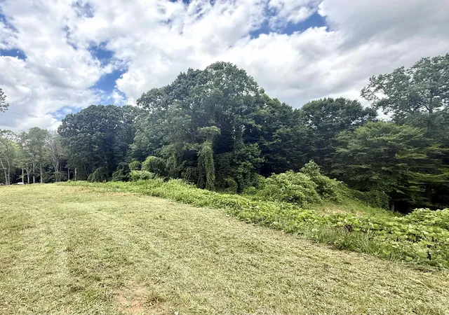 Photo 2 of Sale Pending at 624 Pearson Town Rd, Moore, SC 29369 | MLS# SPN338764 | Listing updated on 2026-09-16