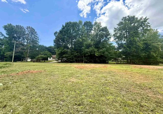Photo 3 of Sale Pending at 624 Pearson Town Rd, Moore, SC 29369 | MLS# SPN338764 | Listing updated on 2026-09-16