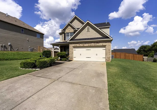 Photo 3 of Sale Pending at 11 Harwick Ct, Easley, SC 29642 | MLS# SPN340234 | Listing updated on 2026-09-18