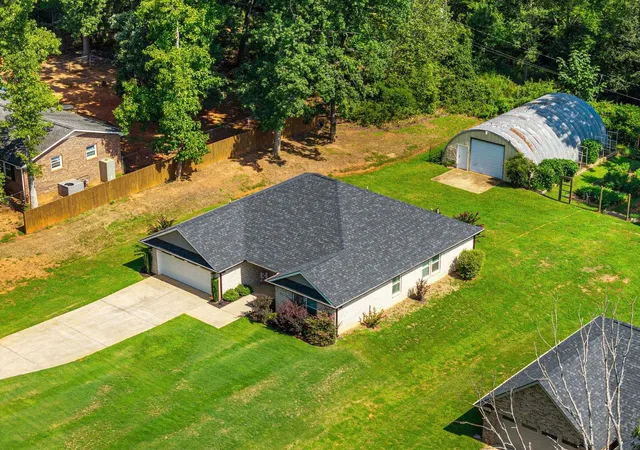 Photo 3 of Single family home for sale at 209 Lee Dr, Chesnee, SC 29323 | MLS# SPN340673 | Listing updated on 2026-09-18
