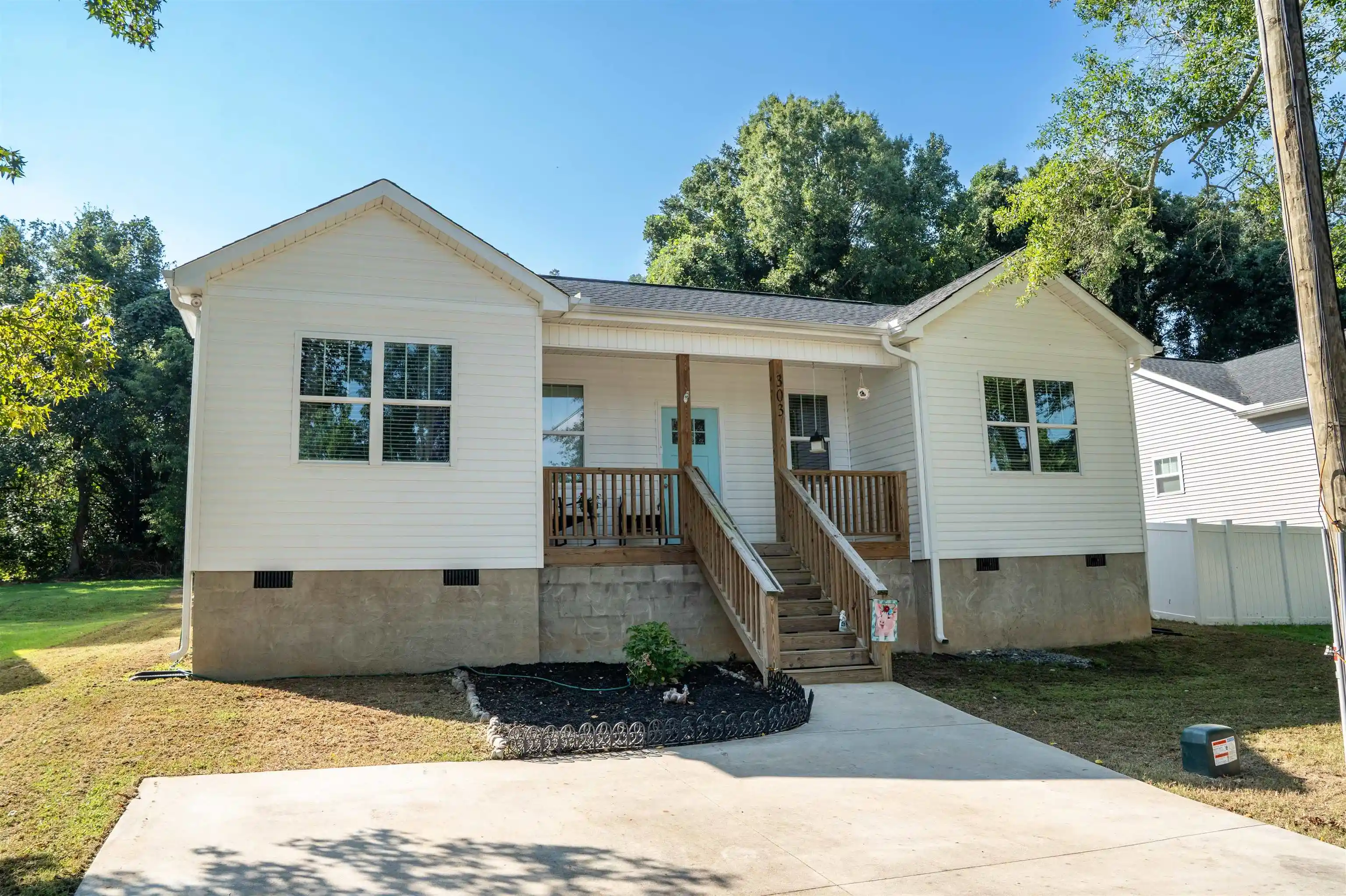 Single family home for sale at 303 Saluda St, Belton, SC 29627 | MLS# SPN341021