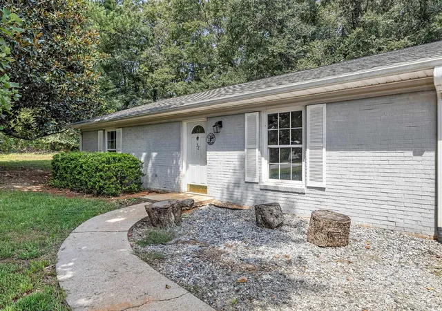 Photo 2 of Sale Pending at 32 Brookville Dr, Wellford, SC 29385 | MLS# SPN341281 | Listing updated on 2026-09-23