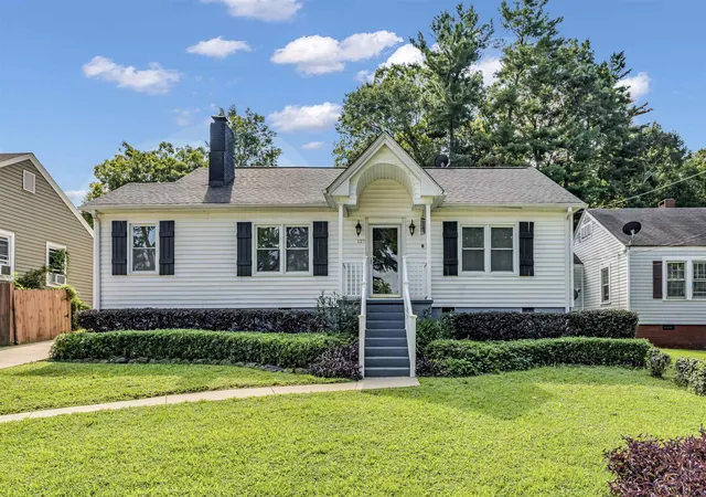 Photo 1 of Sale Pending at 127 S Cleveland Park, Spartanburg, SC 29303 | MLS# SPN341294 | Listing updated on 2026-09-30