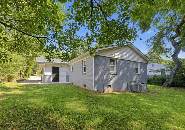 Photo 2 of Single family home for sale at 107 Blossom Dr, Greenville, SC 29605 | MLS# SPN341343 | Listing updated on 2026-09-26