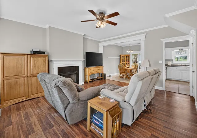 Photo 3 of Townhouse for sale at 433 Rexford Dr, Moore, SC 29369 | MLS# SPN341506 | Listing updated on 2026-09-10