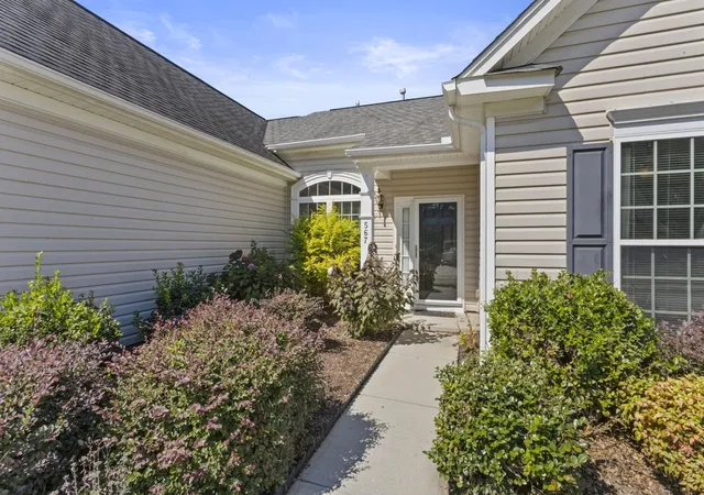 Photo 2 of Single family home for sale at 567 Shoreline Blvd, Boiling Springs, SC 29316 | MLS# SPN341813 | Listing updated on 2026-09-18