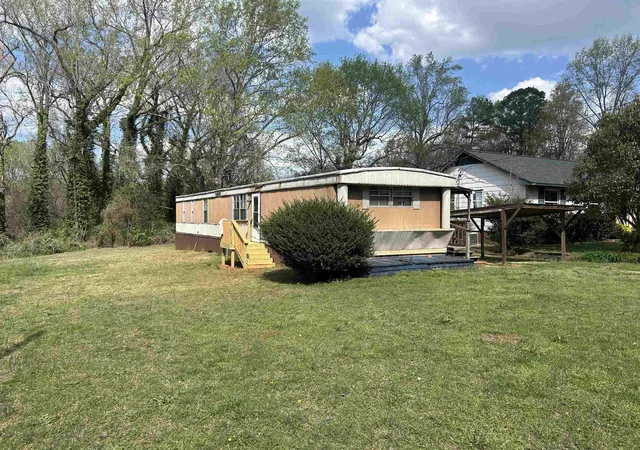 Photo 2 of Manufactured home for sale at 120 Crestmont Dr, Gaffney, SC | MLS# SPN341828 | Listing updated on 2026-09-18