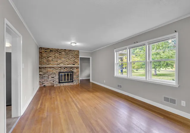 Photo 2 of Single family home for sale at 126 Holly Dr, Spartanburg, SC 29301 | MLS# SPN341829 | Listing updated on 2026-09-18