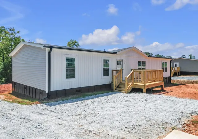 Photo 2 of Manufactured home for sale at 413 Wilkie Rd, Gaffney, SC 29340 | MLS# SPN341910 | Listing updated on 2026-09-20