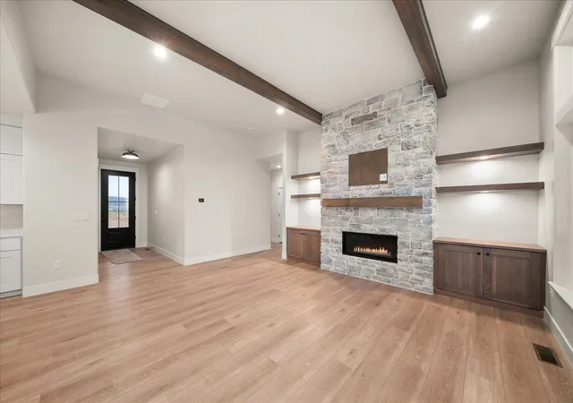 Photo 3 of Single family home for sale at 148 Legacy Way, Nine Mile Falls, WA 99026 | MLS# 202525548 | Listing updated on 2026-09-17