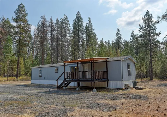 Photo 2 of Sale Pending at 27904 N Hardesty Rd, Chattaroy, WA 99003 | MLS# 202614477 | Listing updated on 2026-09-09