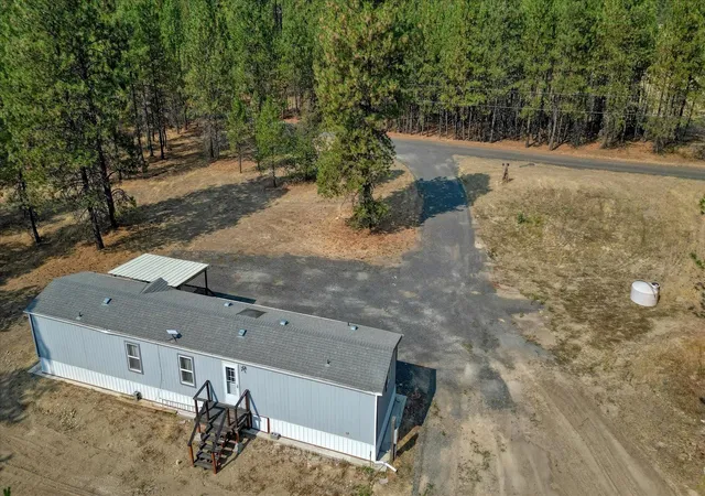Photo 3 of Sale Pending at 27904 N Hardesty Rd, Chattaroy, WA 99003 | MLS# 202614477 | Listing updated on 2026-09-09
