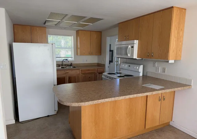 Photo 4 of Single family home for sale at 206 W Pearl St, Oakesdale, WA 99158 | MLS# 202615805 | Listing updated on 2026-09-23