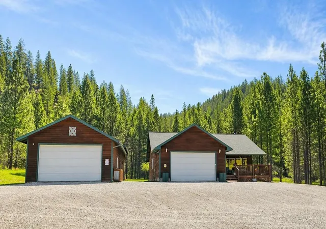 Photo 1 of Single family home for sale at 4417 D Highway 231, Springdale, WA 99173 | MLS# 202615903 | Listing updated on 2026-09-18