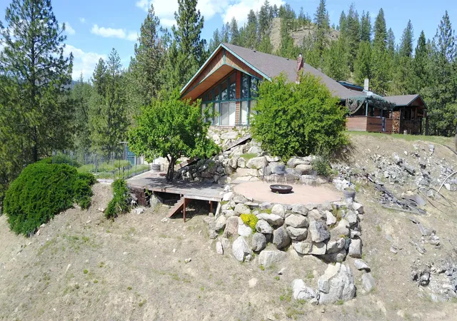 Photo 1 of Single family home for sale at 6821 Cummings Cyn Way, Nine Mile Falls, WA 99026 | MLS# 202617932 | Listing updated on 2026-09-16