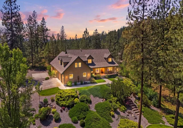 Photo 1 of Mansion for sale at 9524 E Northrim Ln, Spokane, WA 99217 | MLS# 202618564 | Listing updated on 2026-09-17