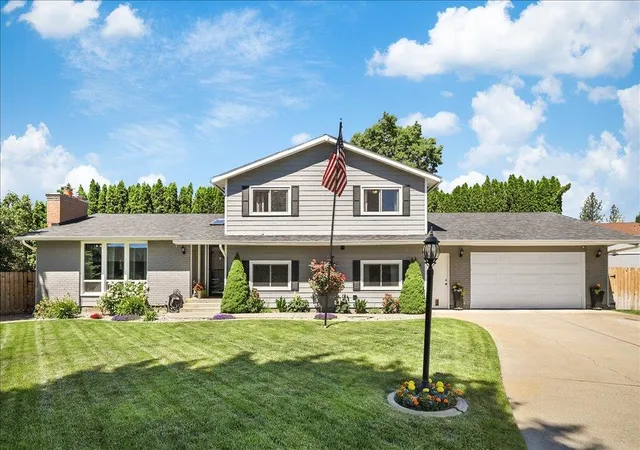 Photo 1 of Single family home for sale at 6114 W Kittitas Ct, Spokane, WA 99208 | MLS# 202619209 | Listing updated on 2026-09-26
