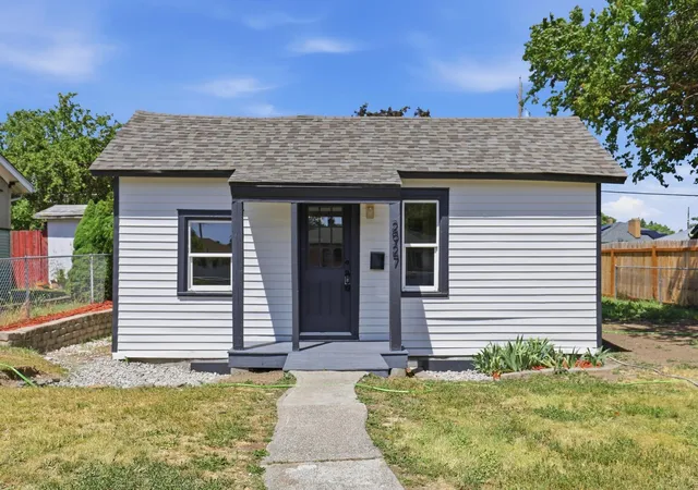 Photo 1 of Single family home for sale at 2927 E Columbia Ave, Spokane, WA 99208 | MLS# 202619557 | Listing updated on 2026-09-26