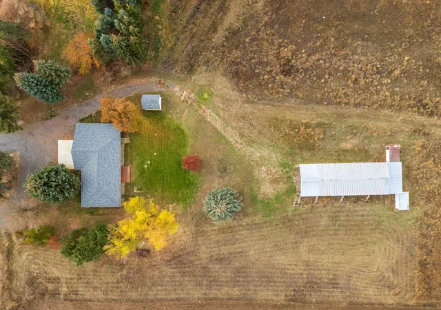 Photo 3 of Single family home for sale at 7824 W Dahl Rd, Deer Park, WA 99006 | MLS# 202621422 | Listing updated on 2026-09-18