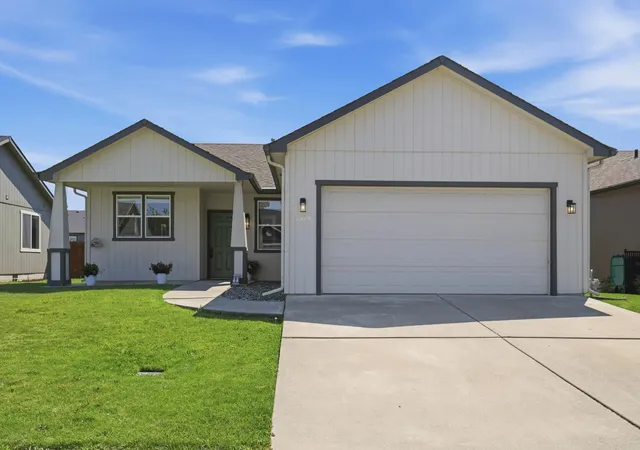 Photo 1 of Single family home for sale at 17608 E 2nd Lane, Spokane Valley, WA 99016 | MLS# 202621580 | Listing updated on 2026-09-24