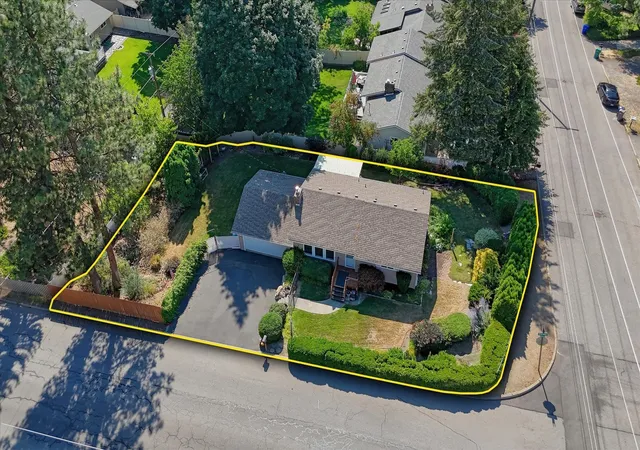 Photo 2 of Single family home for sale at 1006 S Dickey St, Spokane Valley, WA 99212 | MLS# 202621743 | Listing updated on 2026-09-17