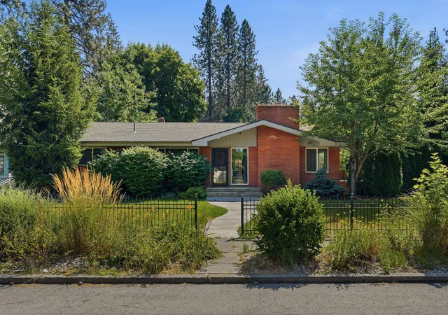 Photo 1 of Single family home for sale at 1210 E 17th Avenue, Spokane, WA 99203 | MLS# 202621772 | Listing updated on 2026-09-18
