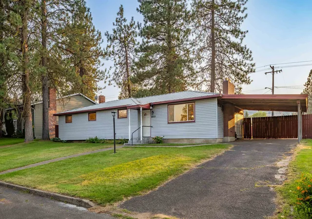 Photo 3 of Single family home for sale at 8223 N Howard St, Spokane, WA 99208 | MLS# 202622503 | Listing updated on 2026-09-18