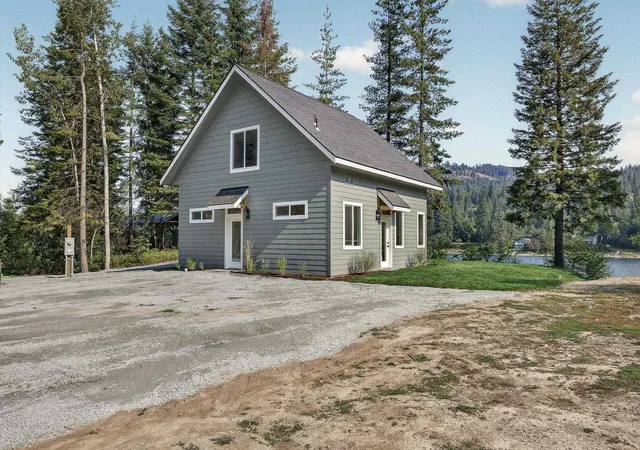 Photo 4 of Single family home for sale at 1320 Stanley Dr, Newport, WA 99156 | MLS# 202622649 | Listing updated on 2026-10-01